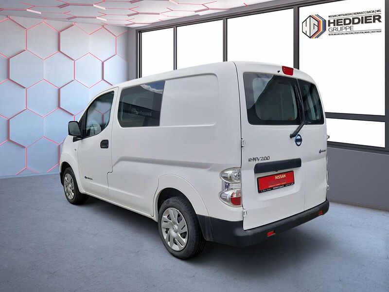 Nissan NV200 e-Kasten Comfort-Optionspaket 5T Optionen: Verglasungspaket Gittertrennwand